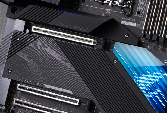 第12代酷睿驾临，雕族Z690军团强势护航！  技嘉Z690系列主板新品抢鲜解析