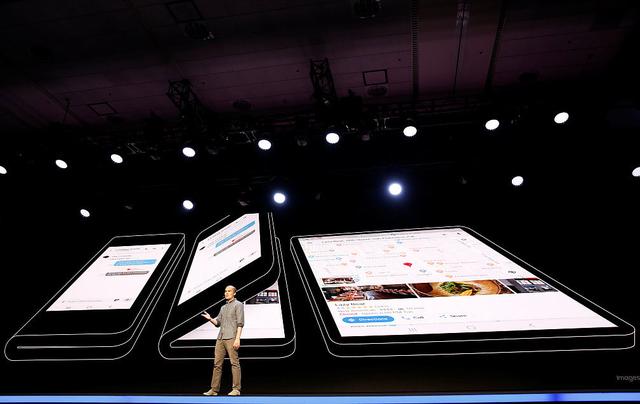 小米双折叠屏手机曝光，能不能拿到手就看米粉了