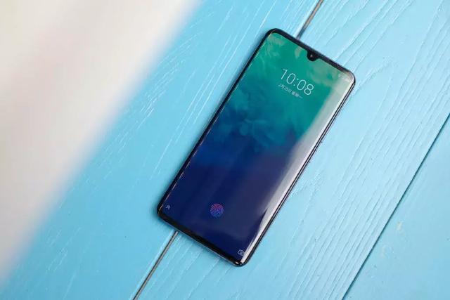 一个月内超过5款！准备买骁龙855手机的不妨再等等