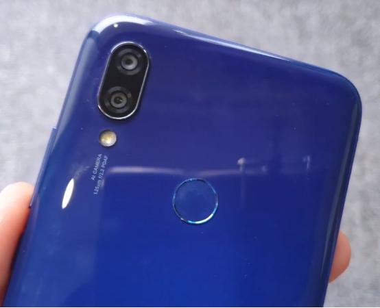 Redmi发布会海报泄露重磅信息，手机已沦为配角！