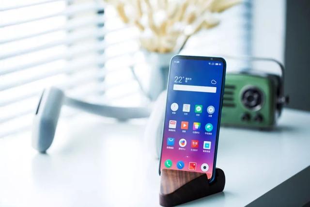 迟到半个月，魅族这款以“海底沙漠”为灵感的手机终于开卖了！