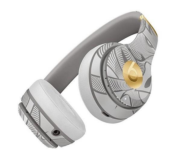 笑出猪叫！盘点2019大牌的新年“神设计”