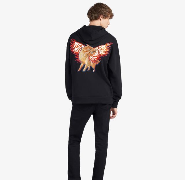 笑出猪叫！盘点2019大牌的新年“神设计”