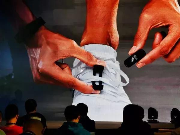 运动脚环”都来了？为了让用户动起来华为真是操碎了心