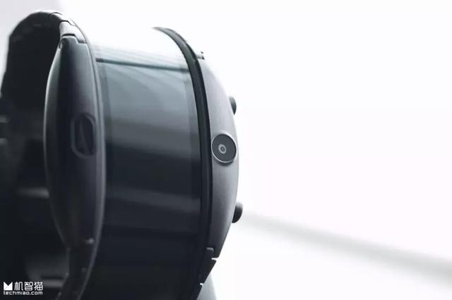 全球首款可弯折屏手机来了！国行版售价正式公布