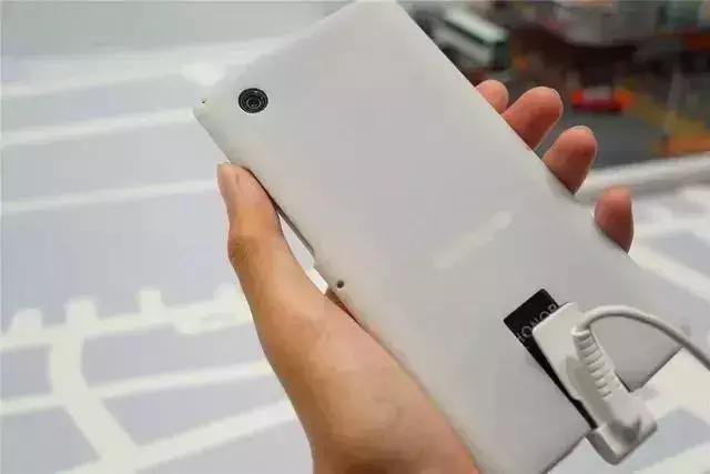 荣耀又“放大招”，发3项“吓人”技术还提前剧透V20特性