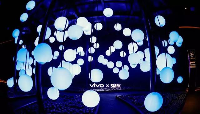 为何国产手机厂商要“疯狂开店”？