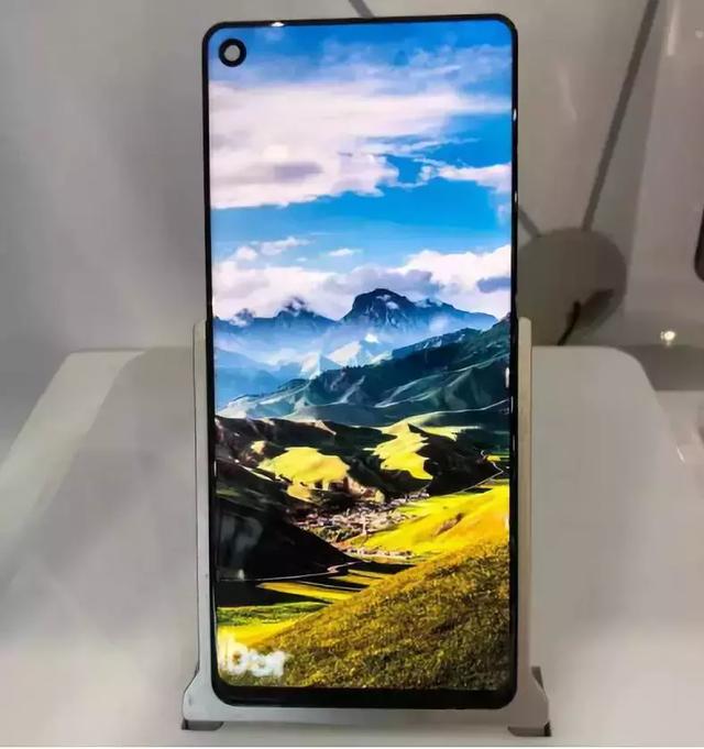 刘海屏OUT了！这家国产手机厂商将首发“极点屏”