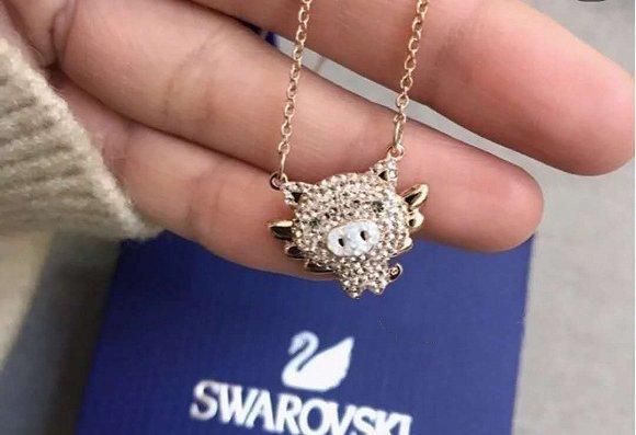 笑出猪叫！盘点2019大牌的新年“神设计”