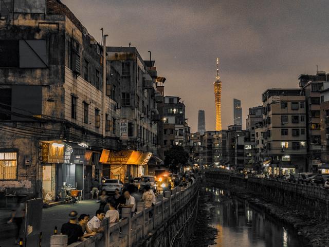 一加6T再推新套装，价格不变，还送“全中国最美的夜景”