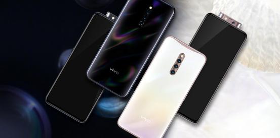 真香！“带鱼屏”手机玩游戏有“作弊般”的优势