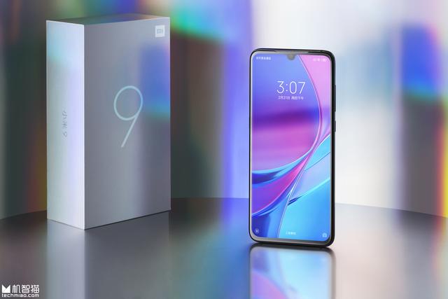 用上小米9的第一天，我的手和眼睛都被惯坏了！