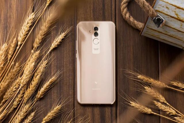 华为麦芒7铂光金开箱图赏：这个金，很高级