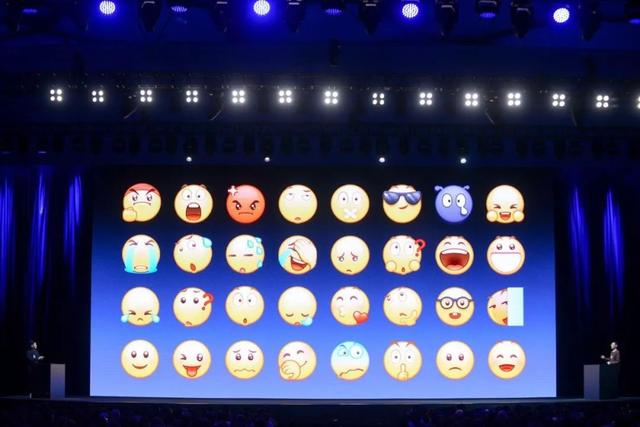 久未露面的老罗，今晚不仅怼了微信还发布了一款可以“相亲”的APP