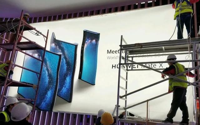 MWC19｜探馆：OPPO、小米、华为现场的海报都泄露了什么信息