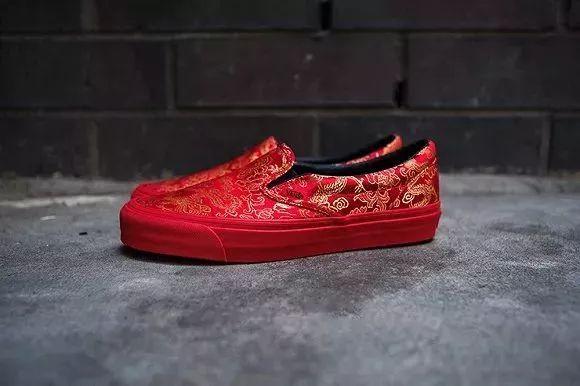 笑出猪叫！盘点2019大牌的新年“神设计”