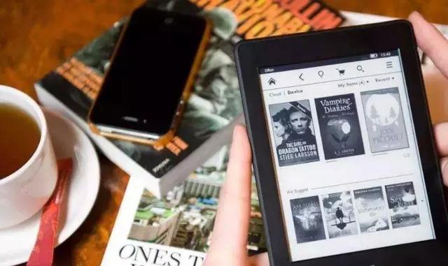 想做媒体大亨？金融巨头？苹果开了一场“史无前例”的发布会