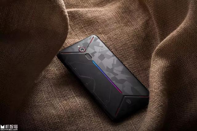 你入手了吗？2018年最值得购买的10款手机