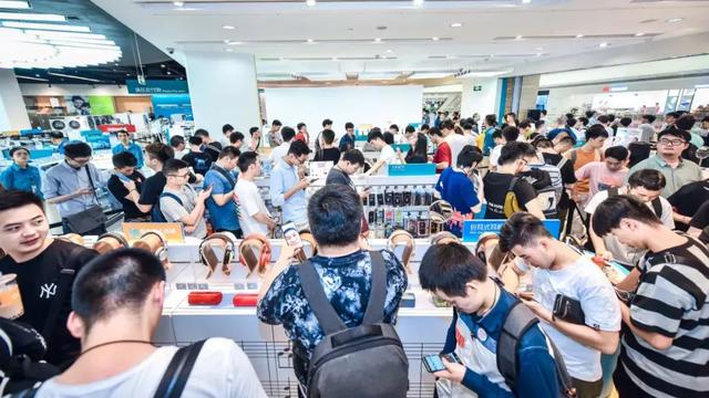 卖5000还被哄抢！这个品牌的旗舰又破纪录了