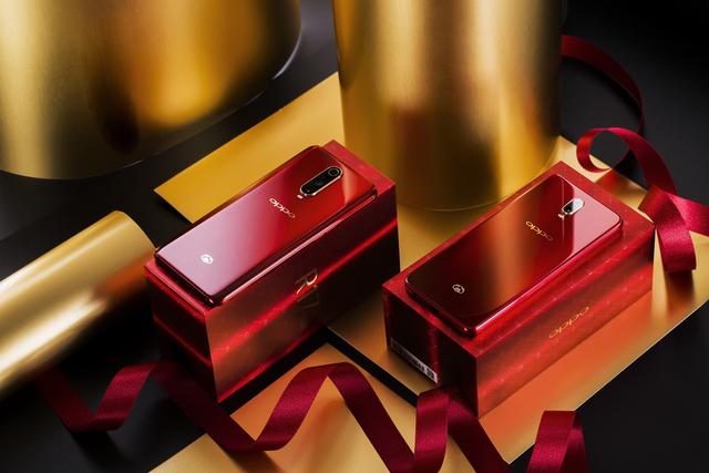 笑出猪叫！盘点2019大牌的新年“神设计”