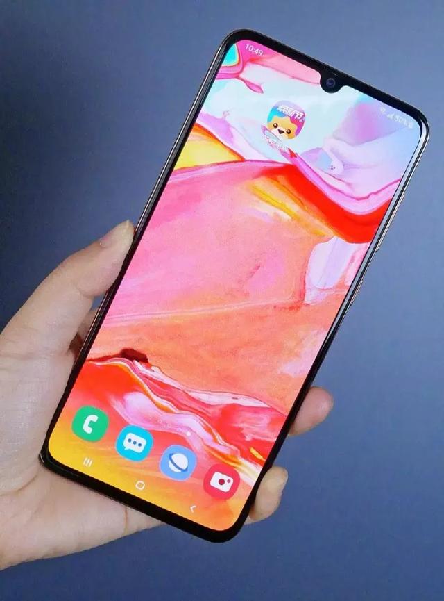 脑洞大开的全面屏方案！三星发布了升降+180°旋转三摄手机