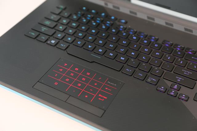 融入BMW超跑理念的游戏本，ROG枪神3独特设计有点绝