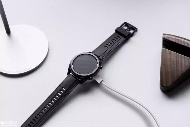 联合哈佛医学院研发更精准的健康监测，这款智能手表厉害了！