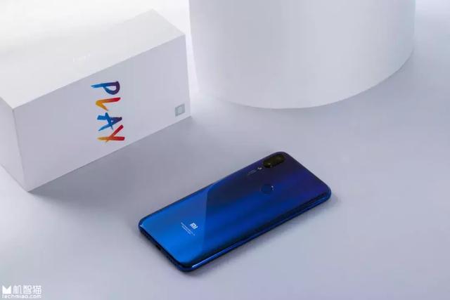 这个“流量不限量套餐”还送小米新机一部，划算！