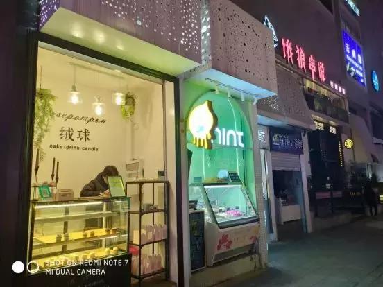 同为4800万像素，差价2500的Redmi Note 7和荣耀V20拍照谁更好？