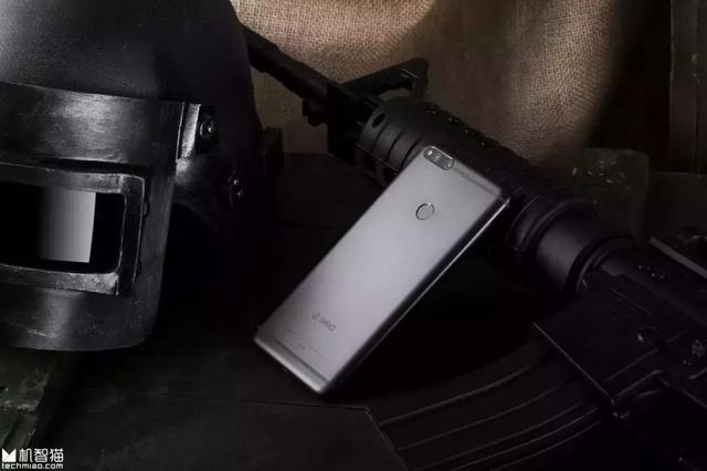 360手机N7系列全网首发：设计师不用“去财务结工资”了