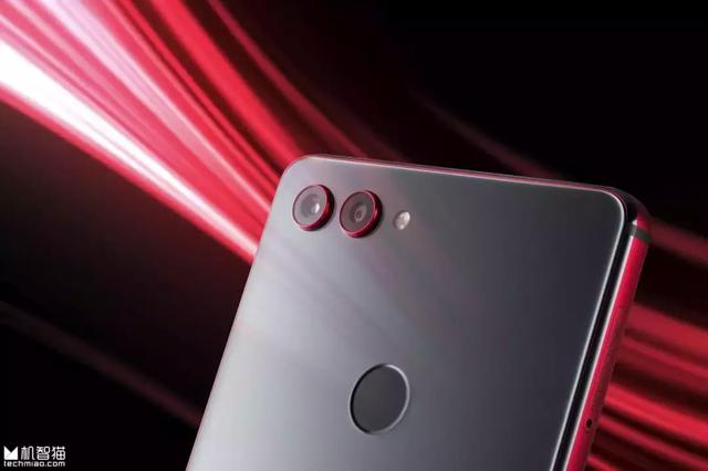 360手机N7系列全网首发：设计师不用“去财务结工资”了