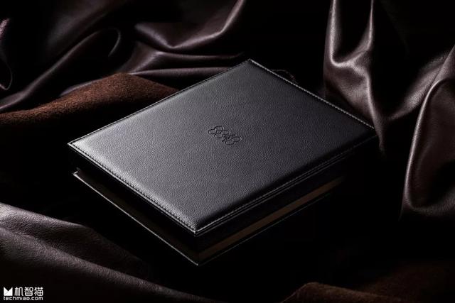 8848钛金手机M5巅峰版体验：三年初创期后的全新价值观