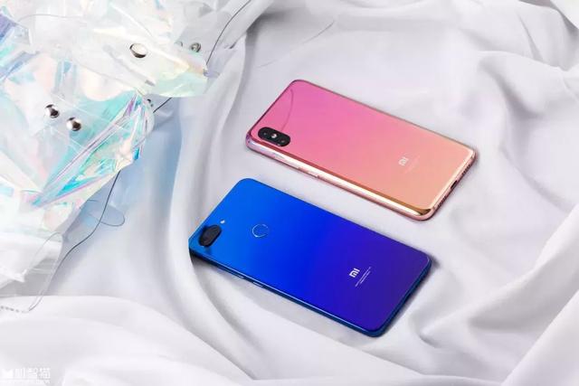 小米8屏幕指纹版体验：弥补了普通版的遗憾