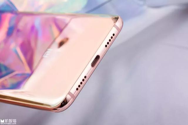 小米8屏幕指纹版体验：弥补了普通版的遗憾