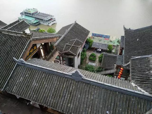 小米8青春版体验：年轻人会喜欢的手机