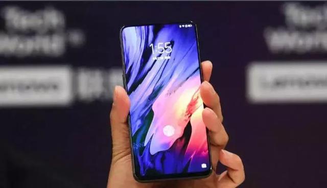 多款重磅新品亮相后，联想今天还“意外”泄密了一款新手机！