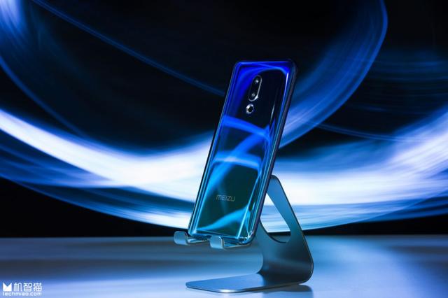 魅族16th极光蓝：这100块花得值！