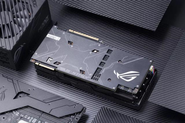 真香！华硕信仰ROG STRIX GTX 2080图赏