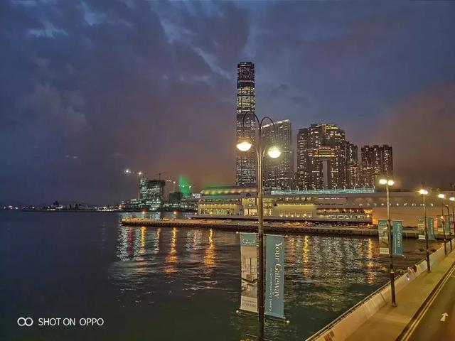 OPPO R17 Pro首发体验：那些对R系列的偏见该放下了