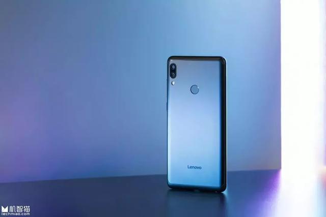 这是可以连续追剧10小时的大屏千元机！