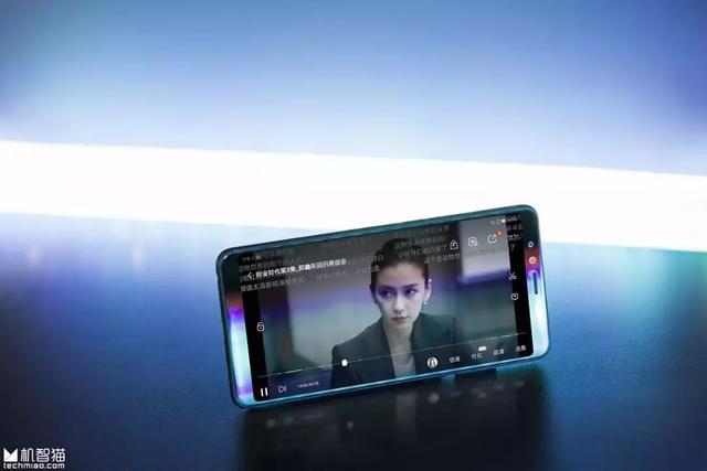 这是可以连续追剧10小时的大屏千元机！