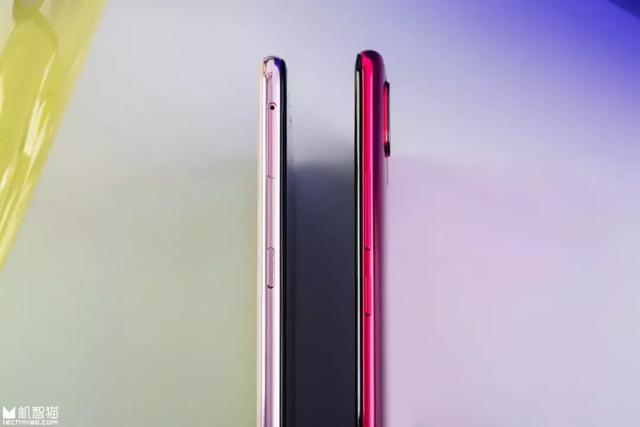 什么叫五彩斑斓的白？这款当红手机的幻彩版了解一下！