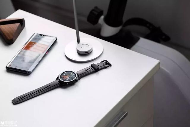 联合哈佛医学院研发更精准的健康监测，这款智能手表厉害了！
