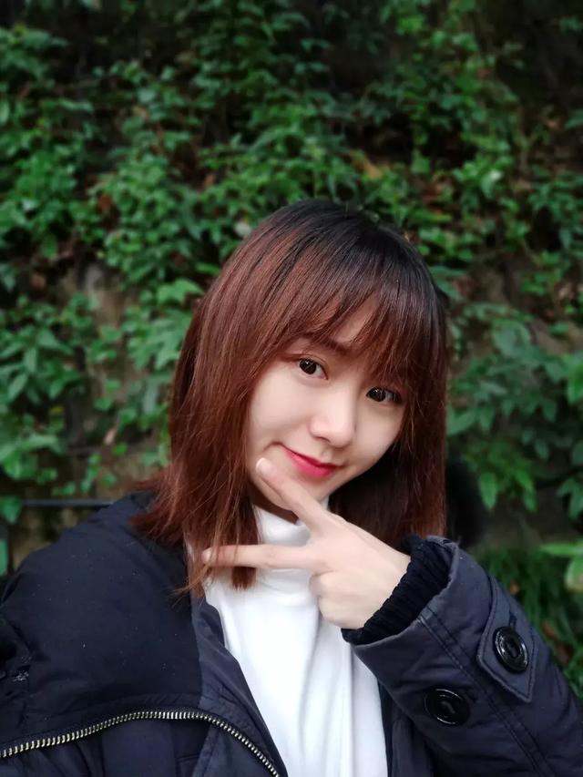 什么叫五彩斑斓的白？这款当红手机的幻彩版了解一下！