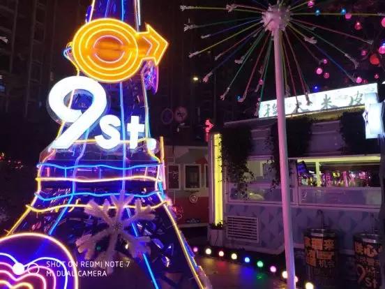 同为4800万像素，差价2500的Redmi Note 7和荣耀V20拍照谁更好？