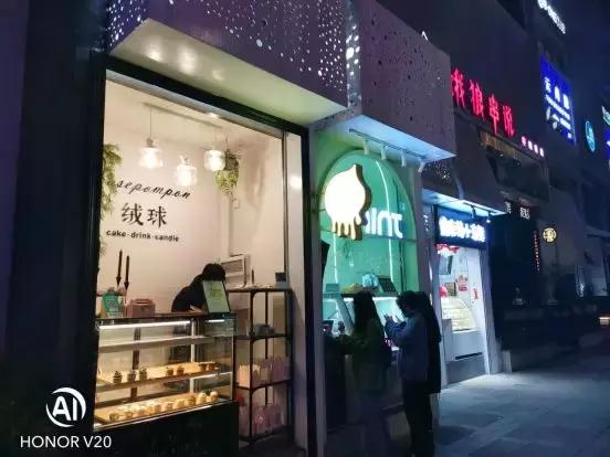 同为4800万像素，差价2500的Redmi Note 7和荣耀V20拍照谁更好？