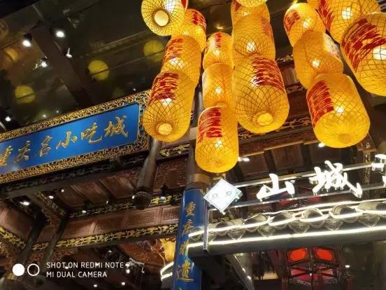 同为4800万像素，差价2500的Redmi Note 7和荣耀V20拍照谁更好？