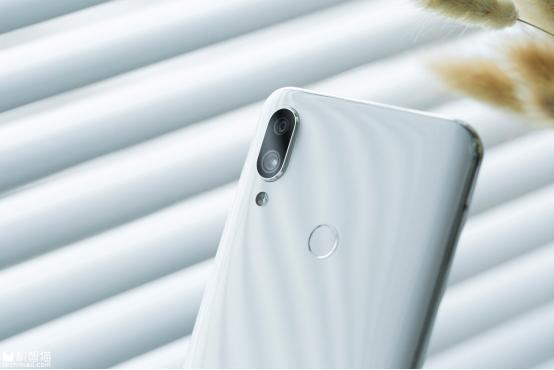 魅族Note9首发体验：红米Note7的劲敌来了！