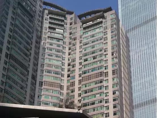 同为4800万像素，差价2500的Redmi Note 7和荣耀V20拍照谁更好？