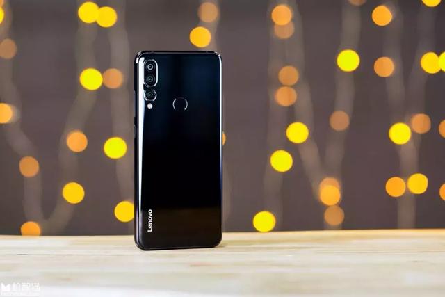 千元出头的中端机！这款“最便宜的”骁710手机还有什么卖点